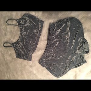 Two piece velvet set from Fashion Nova. Worn Once!